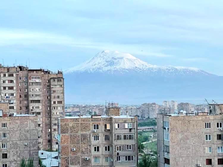 Евродвушка В Glendale Hills В Центре,С Видом На Арарат Erivan Dış mekan fotoğraf